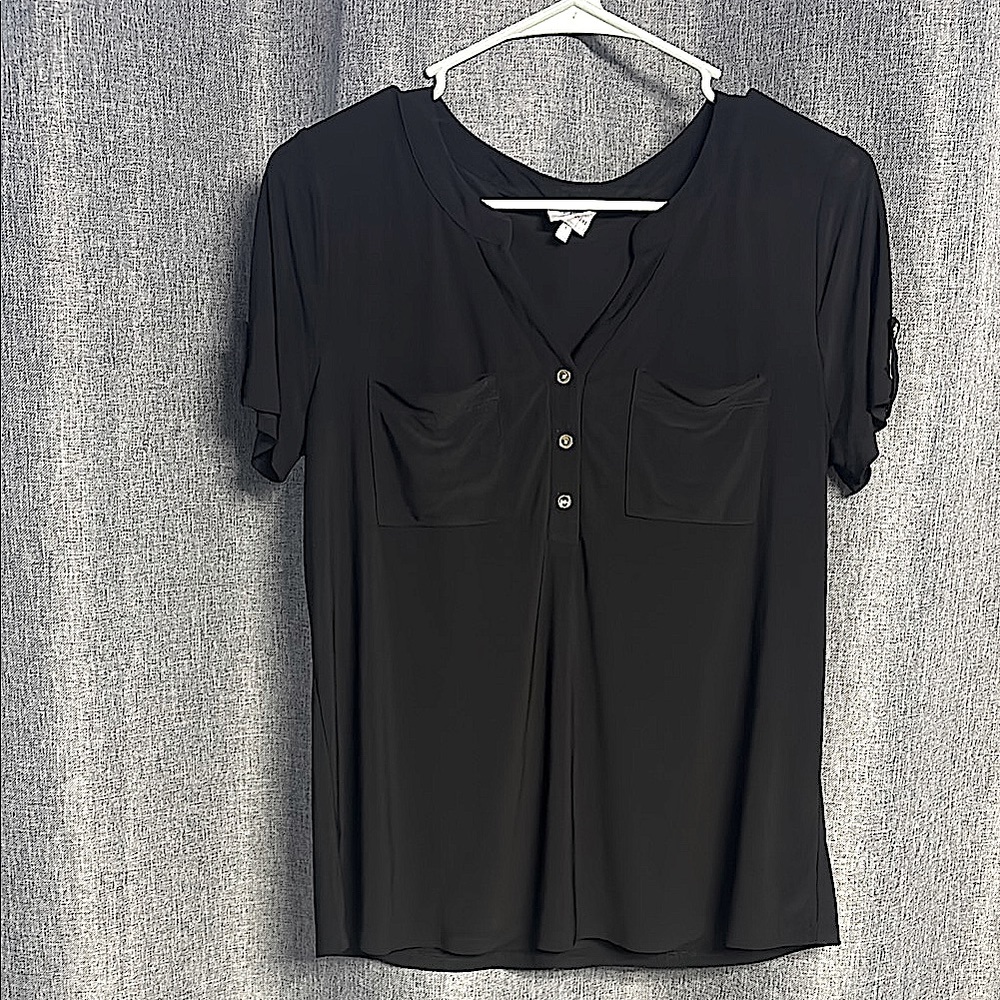 Black Fitted Polo Blouse with Short Sleeves